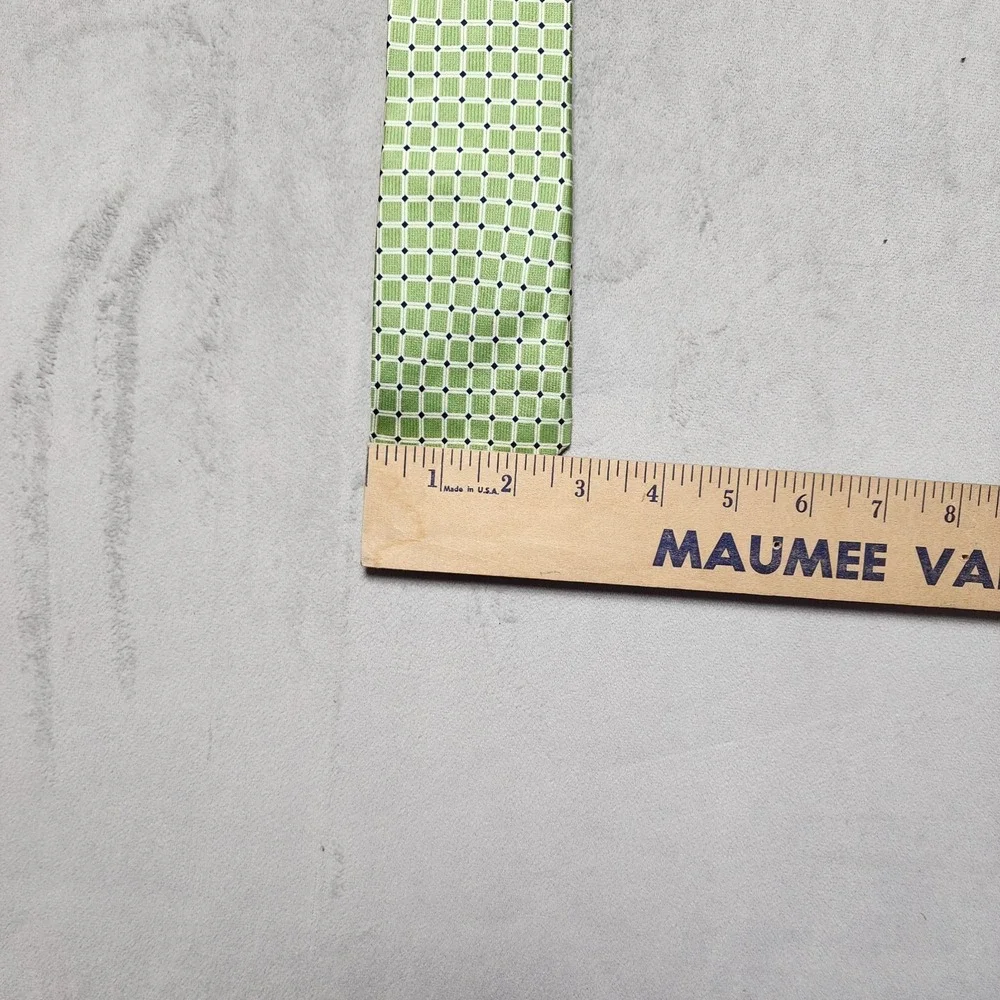 CHAPS Boy's Clip On‎ Pre-Tied Silk Tie Green White Square Black Diamond Pattern